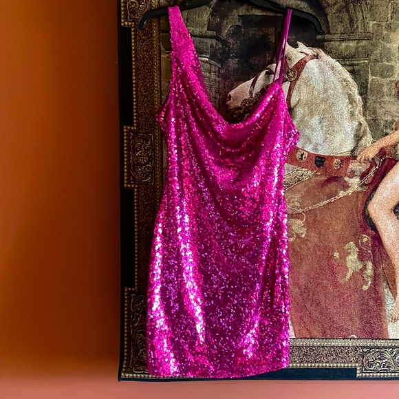 Hello Molly Dresses & Skirts - 💖 NEVER WORN pink sequin mini party dress PERFECT FOR NEW YEARS EVE